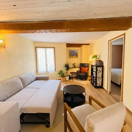 Chez-yu Au Pied De La Cite Villa